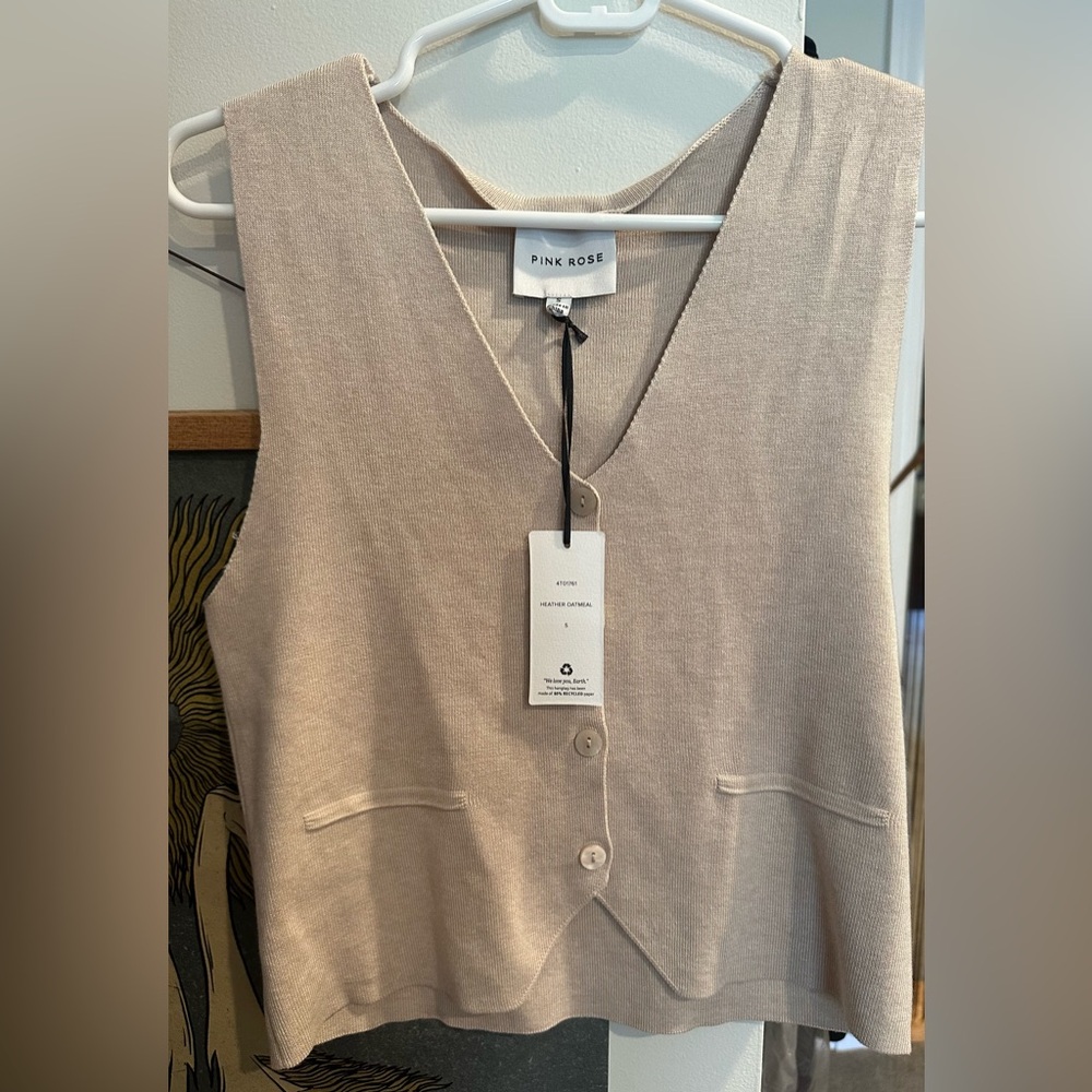 Beige vest
